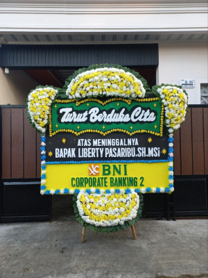 Papan Bunga Duka di Tadenas