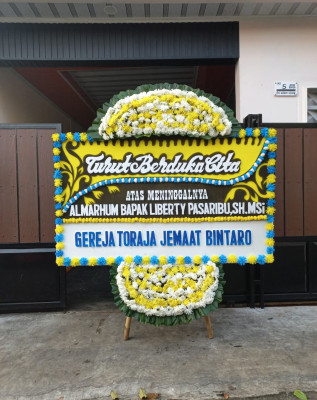 Papan Bunga Duka di Tadenas